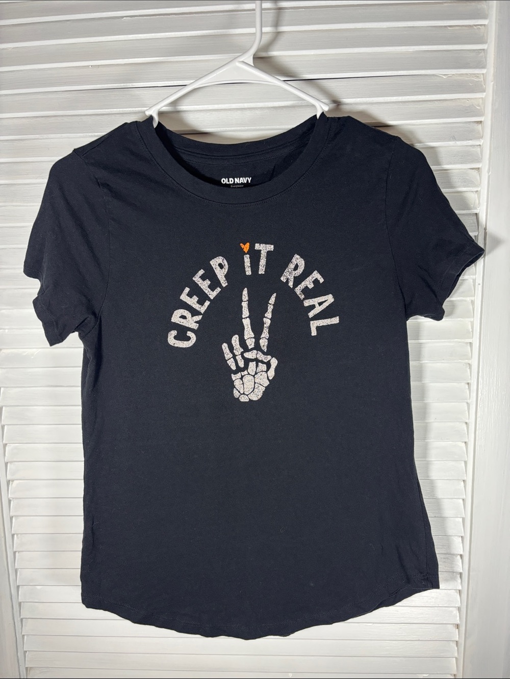 Old Navy Black Short-Sleeve Graphic Tee with Skeleton Peace Hand